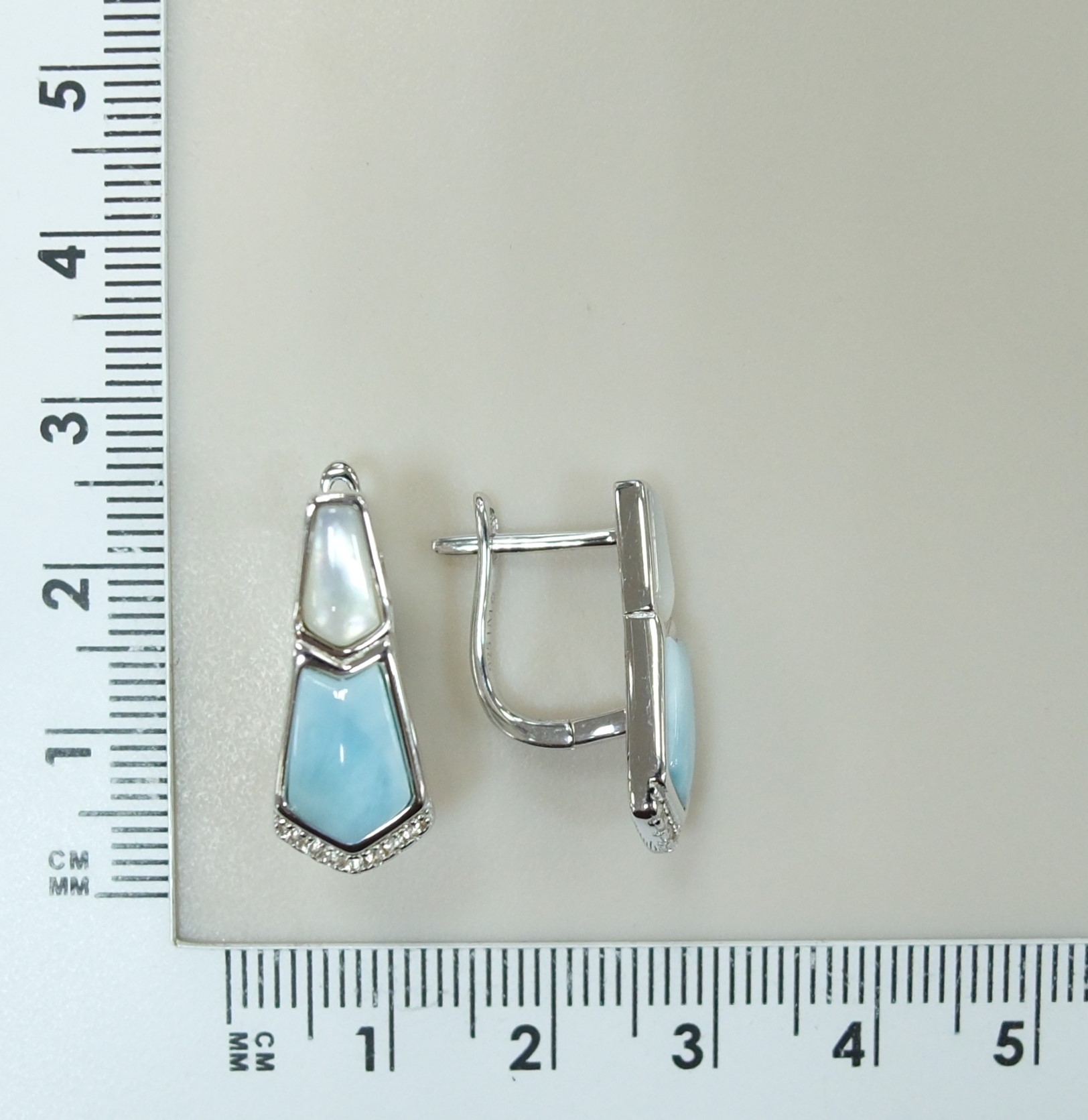 Серебряные серьги с ларимарами